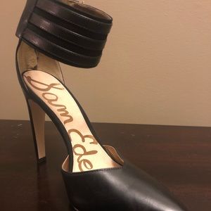 Sam Edelman black leather heels “Claire”